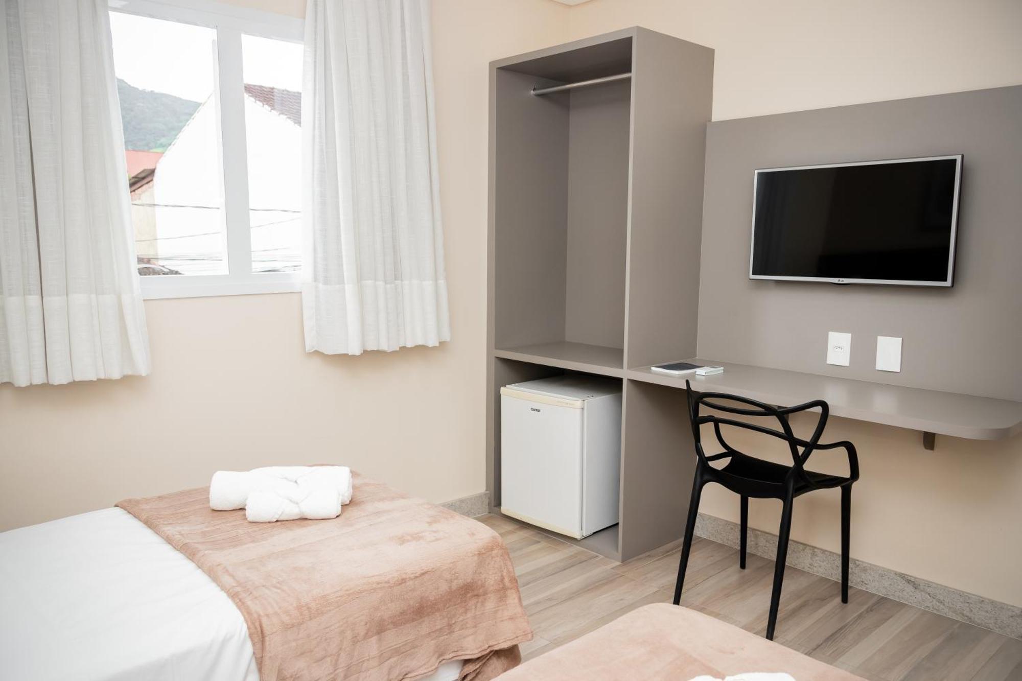 Augusta Hotel Joao Neiva Ngoại thất bức ảnh